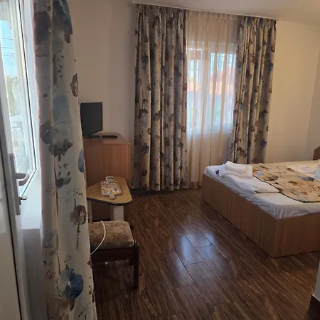 Guest house La Camuflaj *